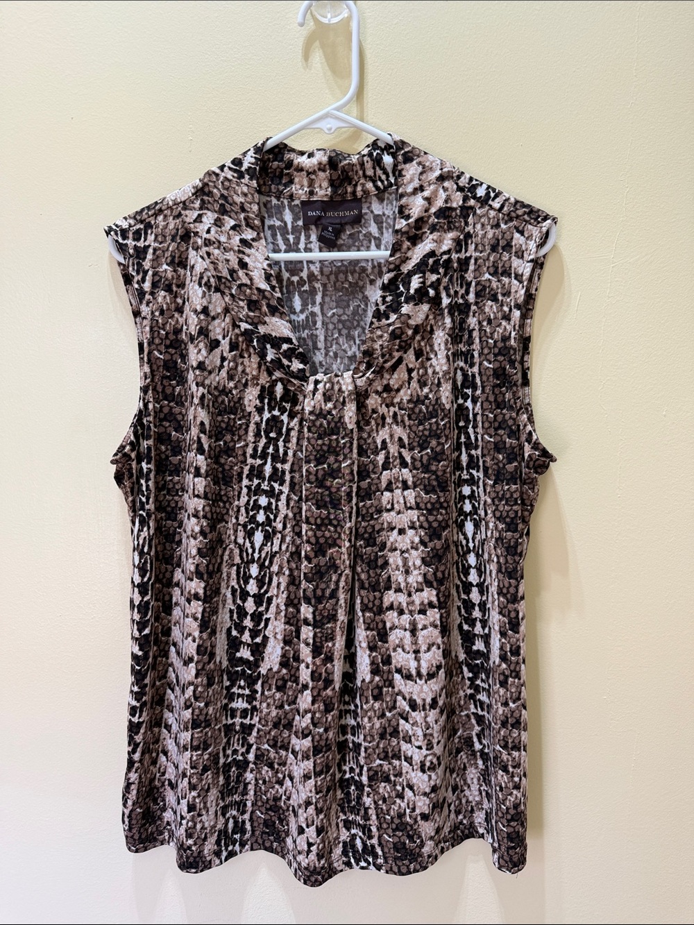 Dana Buchman Brown Snake-Print Sleeveless V-Neck Top XL